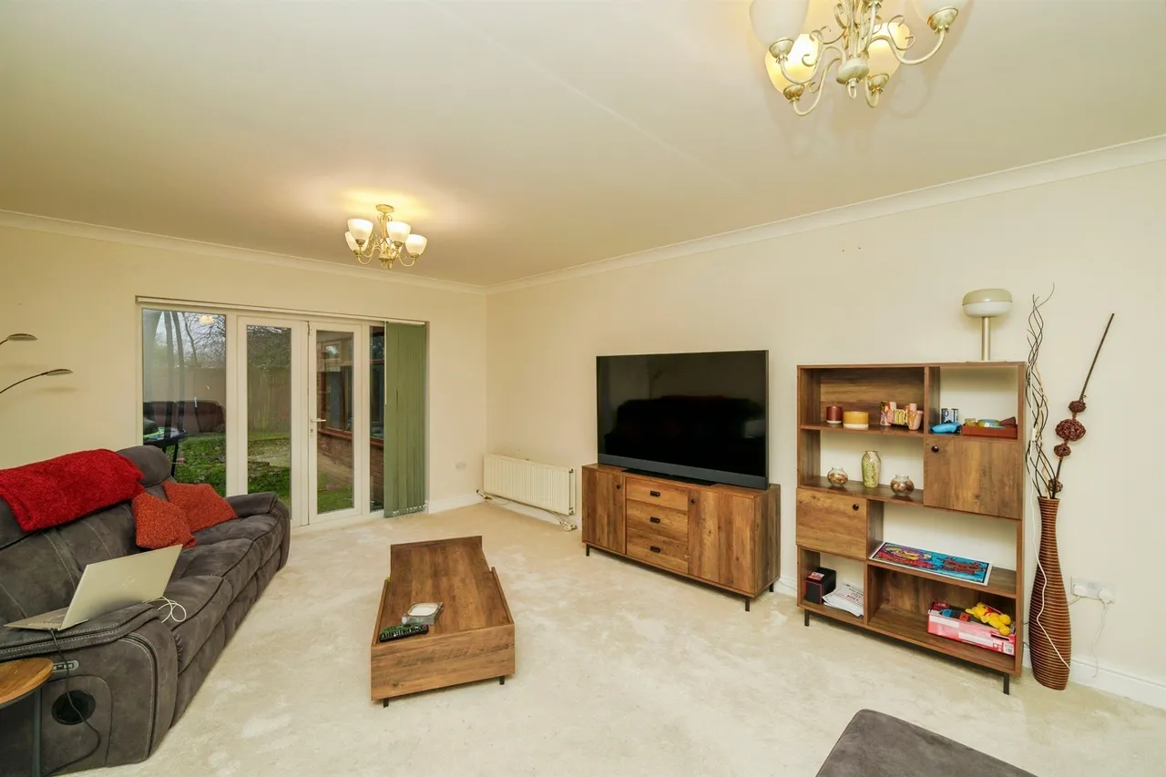 Wychwood, Upton, Wirral, photo 5