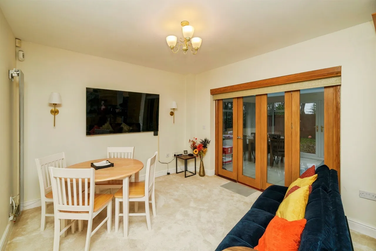 Wychwood, Upton, Wirral, photo 9