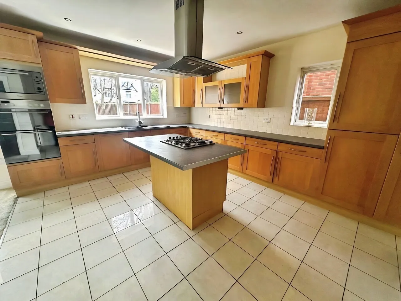 Wychwood, Upton, Wirral, photo 7