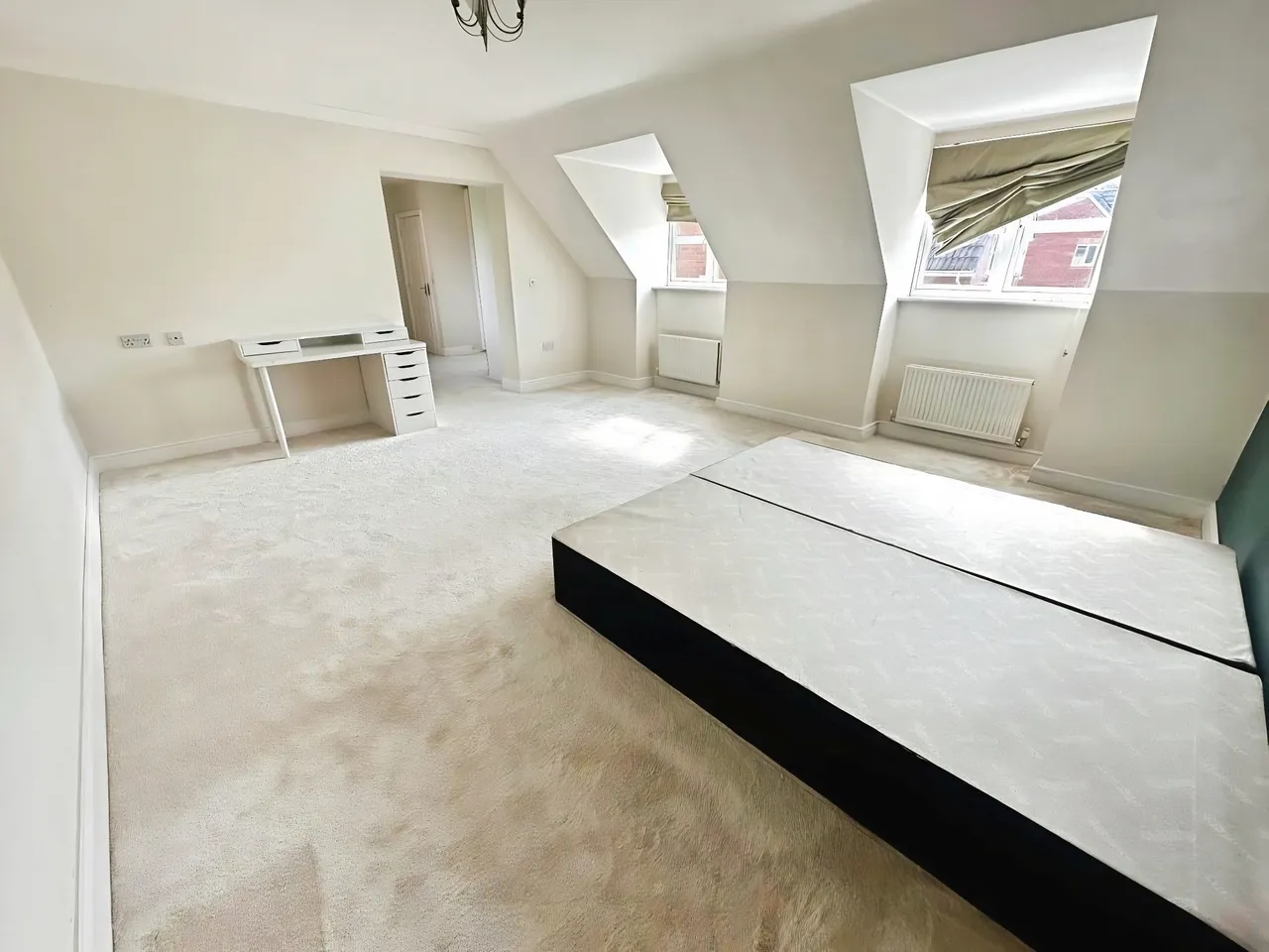 Wychwood, Upton, Wirral, photo 12