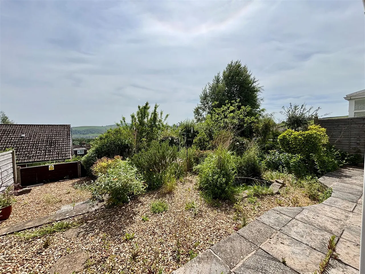 Alsfeld Way, New Mills, SK22, photo 2