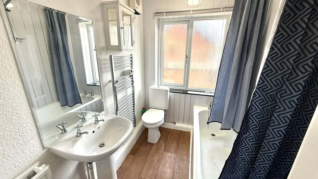 Snape Hill, Dronfield, S18, photo 8