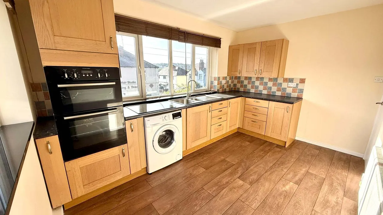 Snape Hill, Dronfield, S18, photo 3