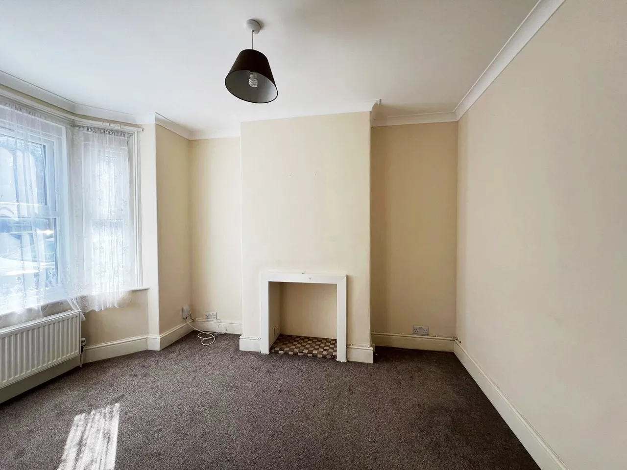 CENTRAL SWINDON, photo 9