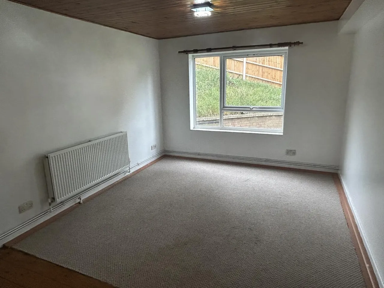 Claret Gardens, South Norwood, photo 4