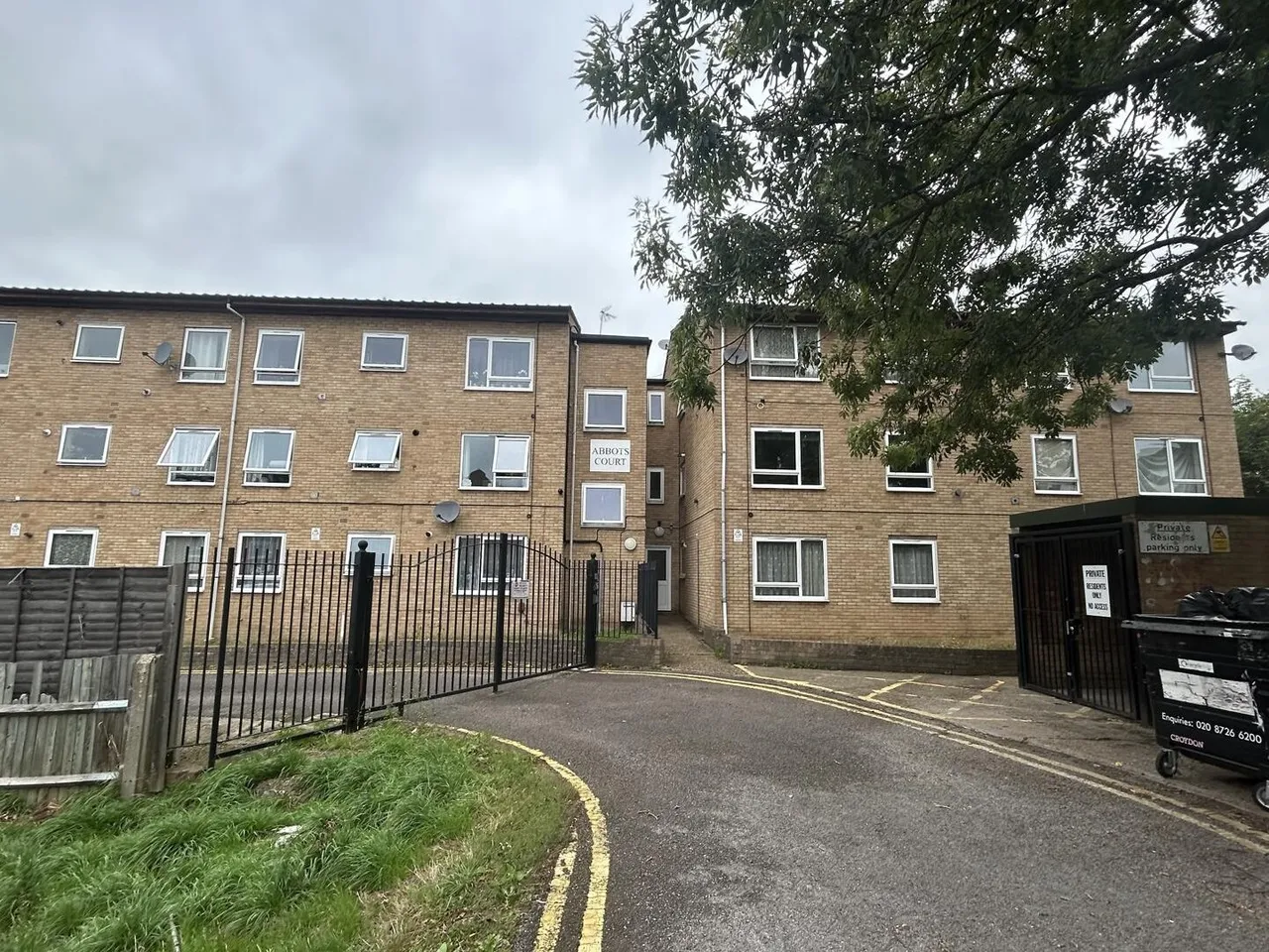 Claret Gardens, South Norwood, photo 7