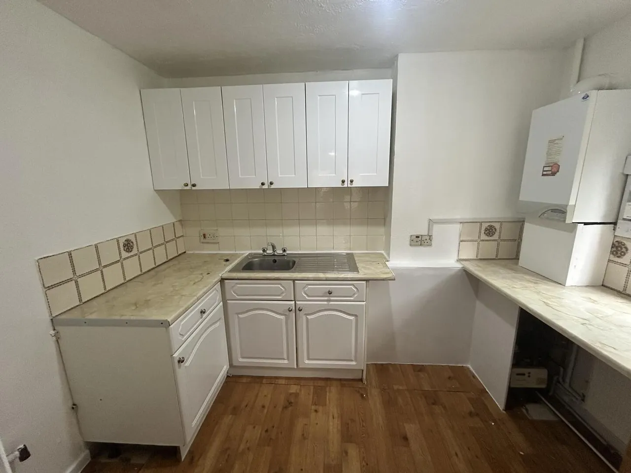 1 bed flat for sale, Claret Gardens, South Norwood