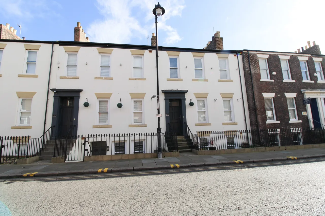 2 bed flat to rent — Frederick Street, Sunderland