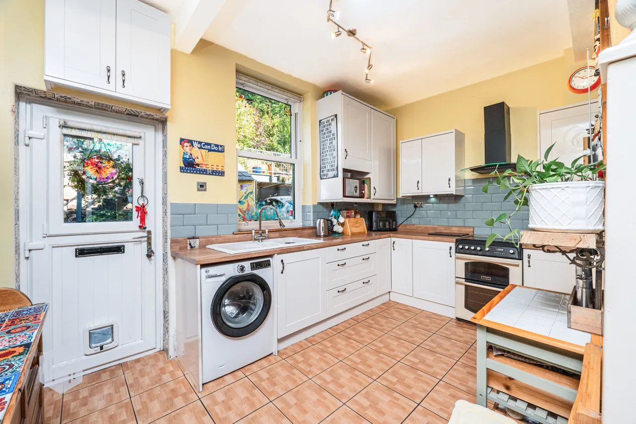 Broad Oak Terrace, Bury, BL9 7ST, photo 6