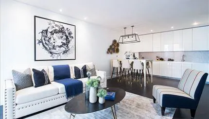 3 bed flat to rent, Charles Clowes Walk, Nine Elms, SW11