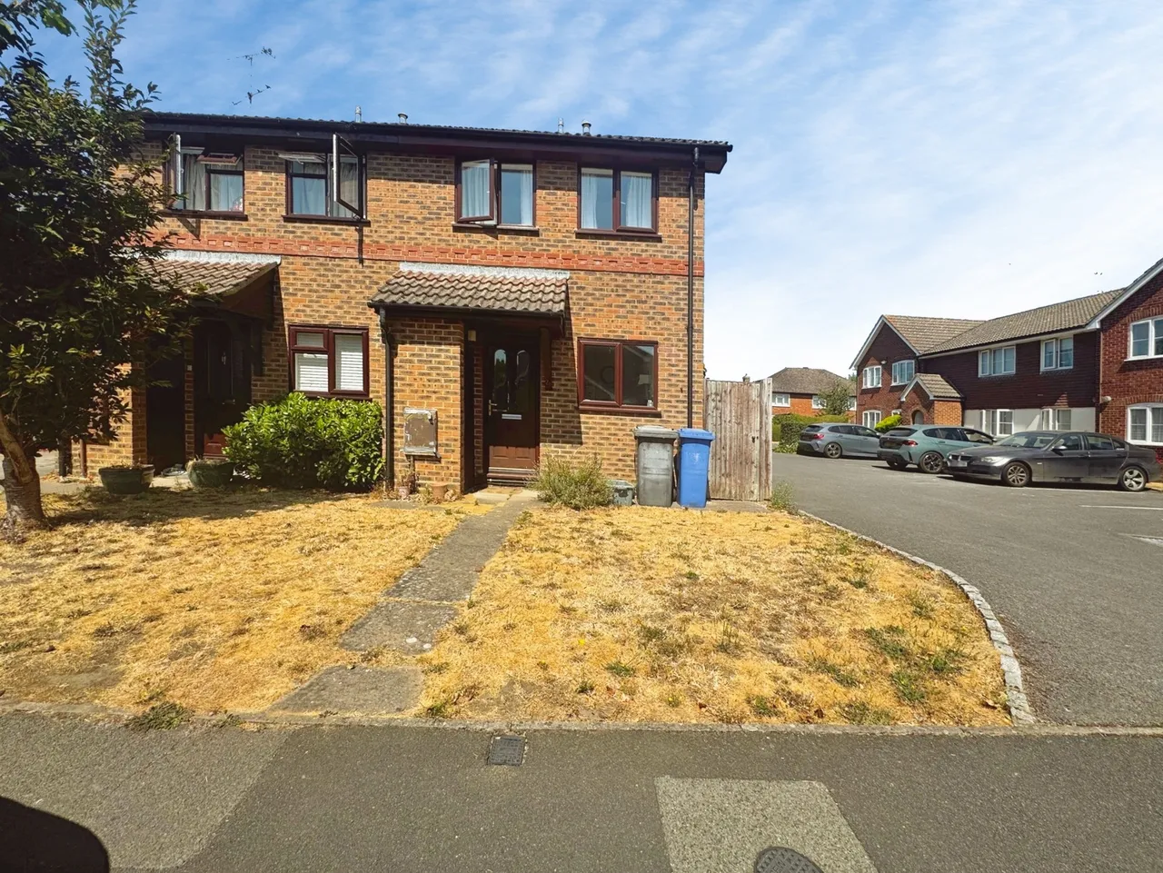 2 bed house to rent — Swan Way, Church Crookham, Fleet, GU51 5TT