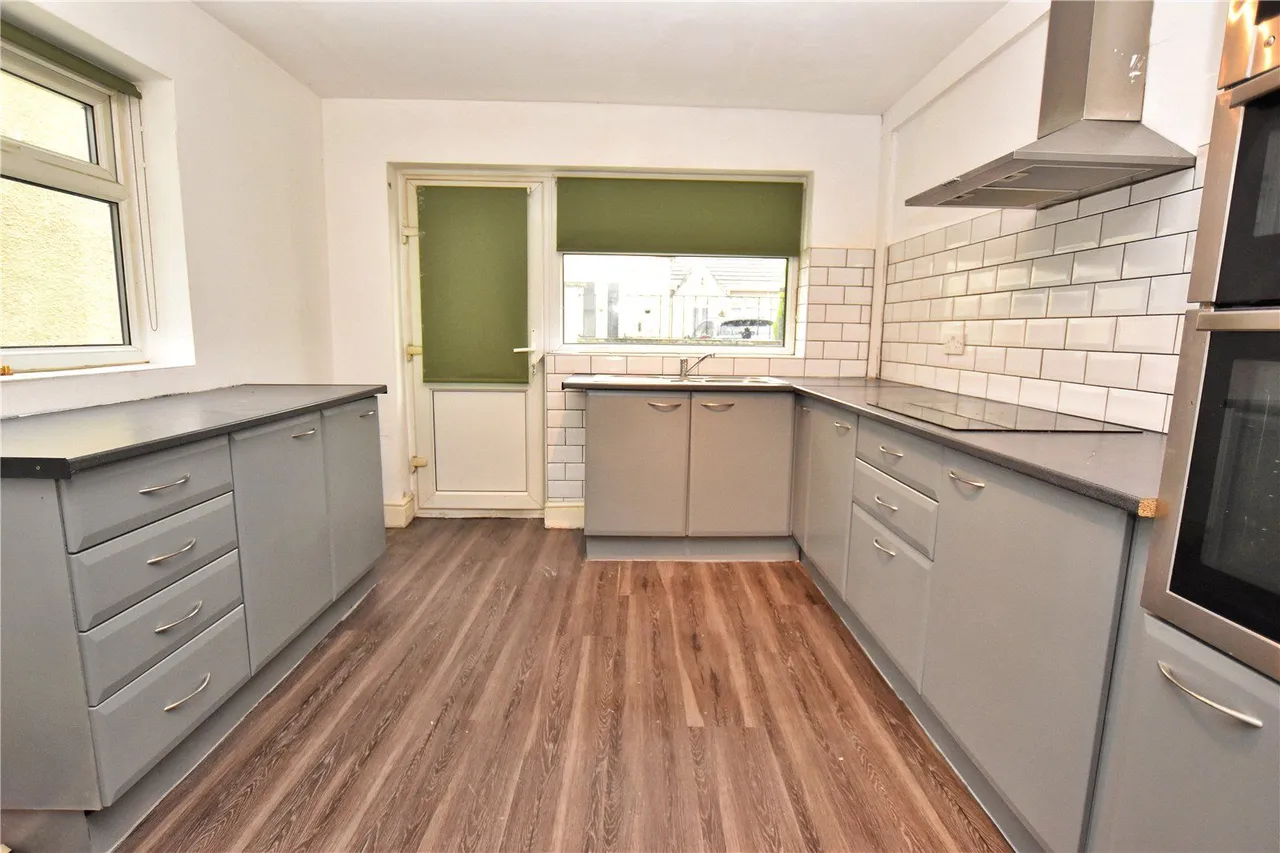 Station Road, Hadfield, SK13, photo 8