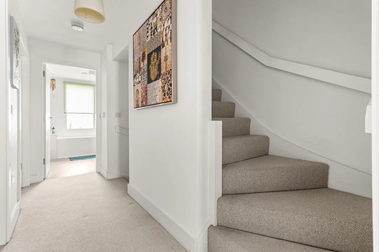 Howse Garden, Swindon, SN2 1FP, photo 7