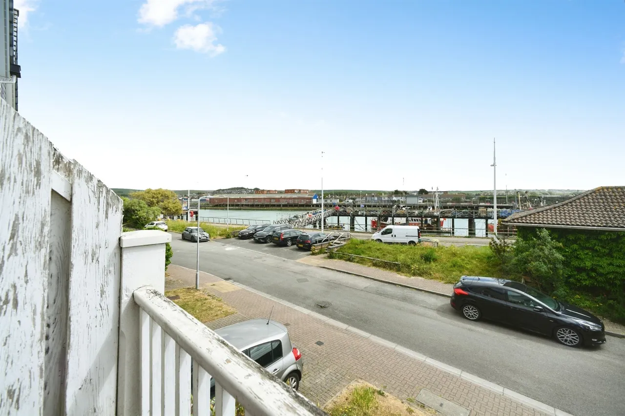 West Quay, Newhaven, photo 4
