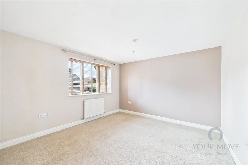 Port Road, Duston, NN5, photo 12