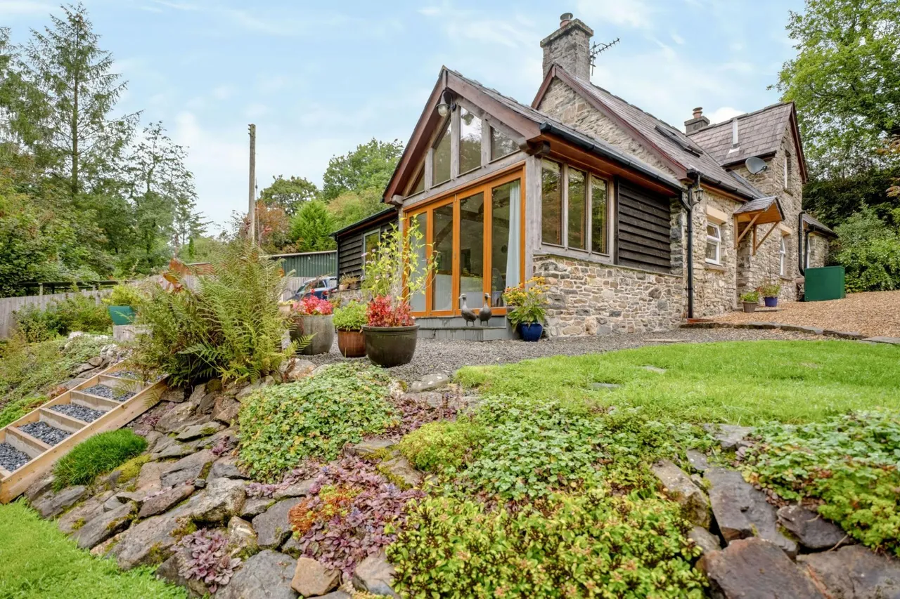 Yr'aber, Cwrtnewydd, SA40, photo 3