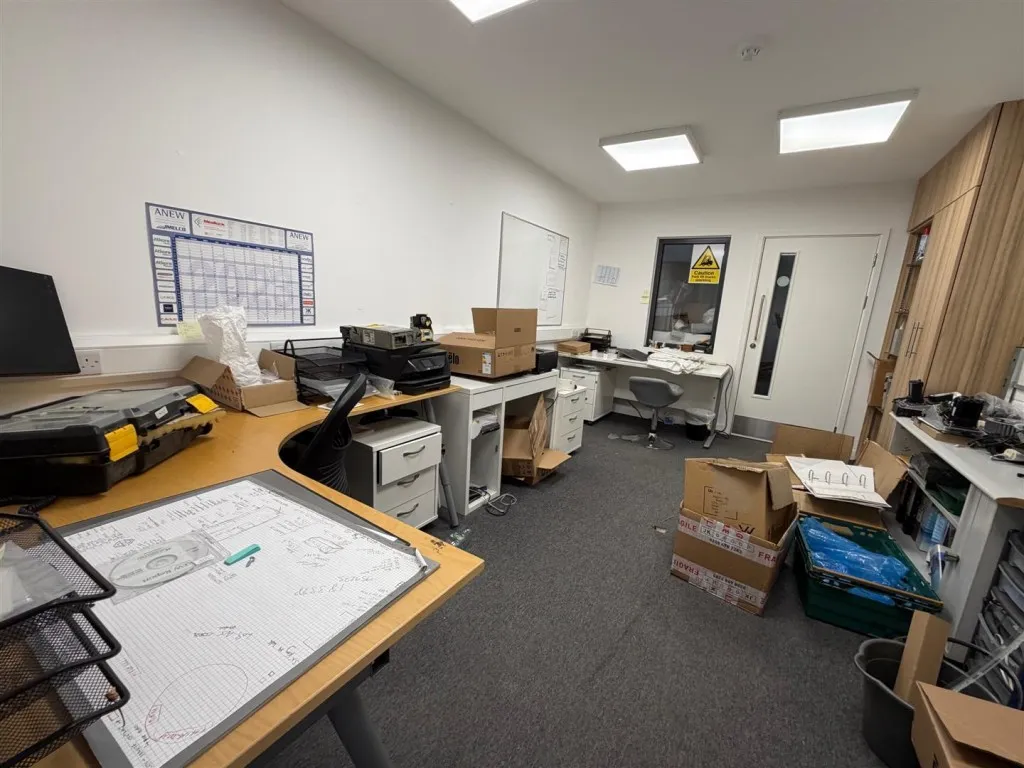 Unit 13, Warmley Business Park, Crown Way, Warmley, Bristol, BS30 8FR, photo 8