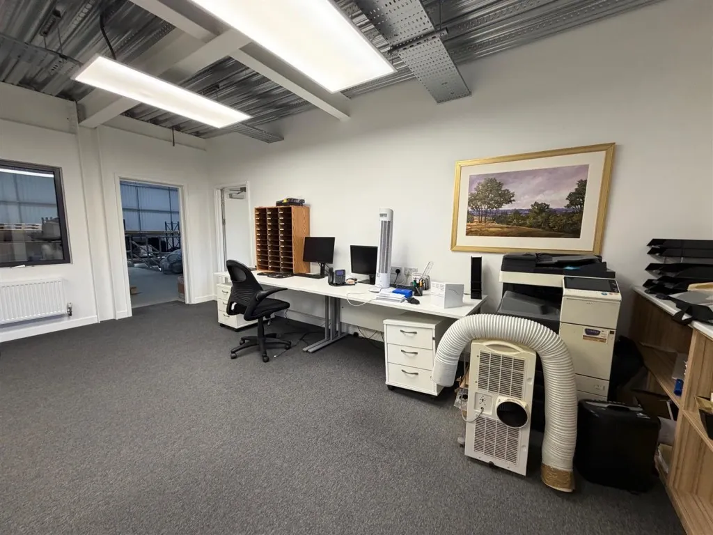Unit 13, Warmley Business Park, Crown Way, Warmley, Bristol, BS30 8FR, photo 6