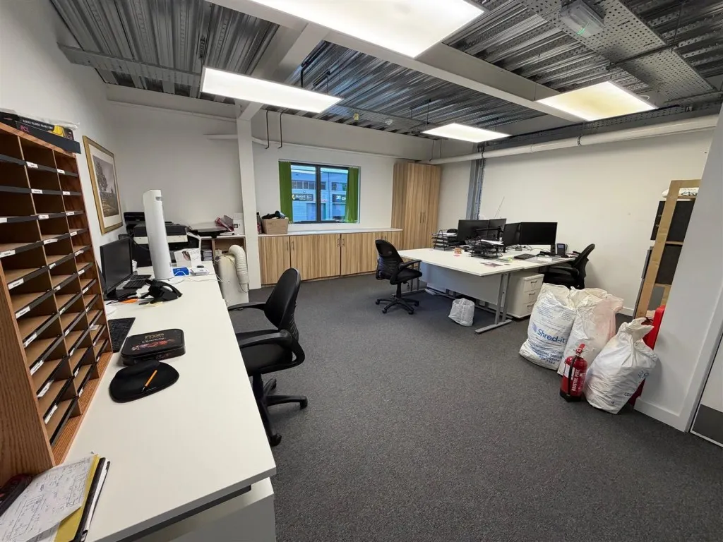 Unit 13, Warmley Business Park, Crown Way, Warmley, Bristol, BS30 8FR, photo 2