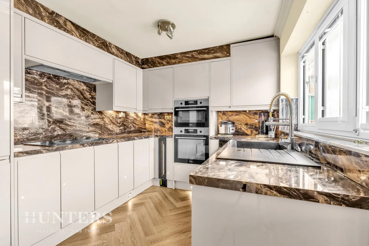 Meadow Walk, Bents Farm Estate, OL15, photo 15