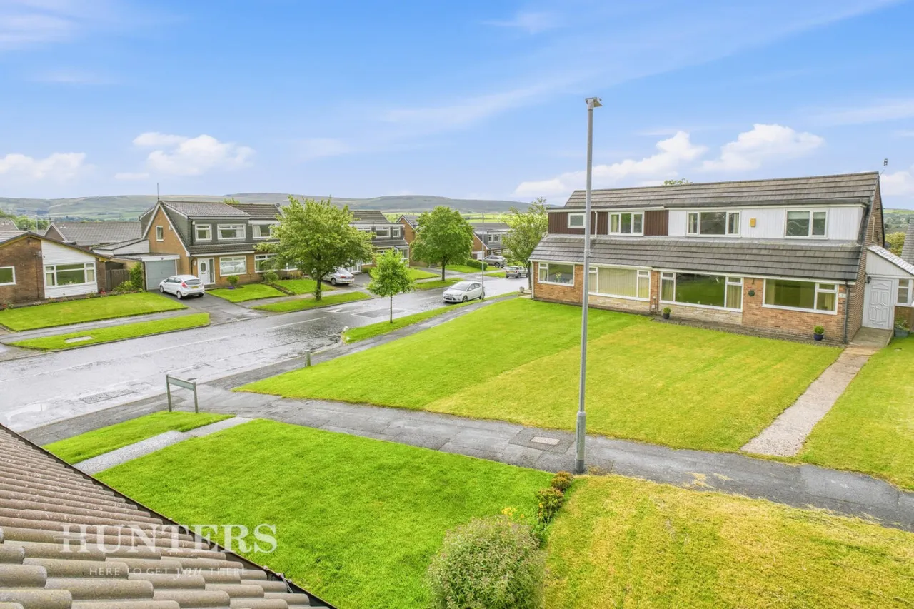 Meadow Walk, Bents Farm Estate, OL15, photo 21