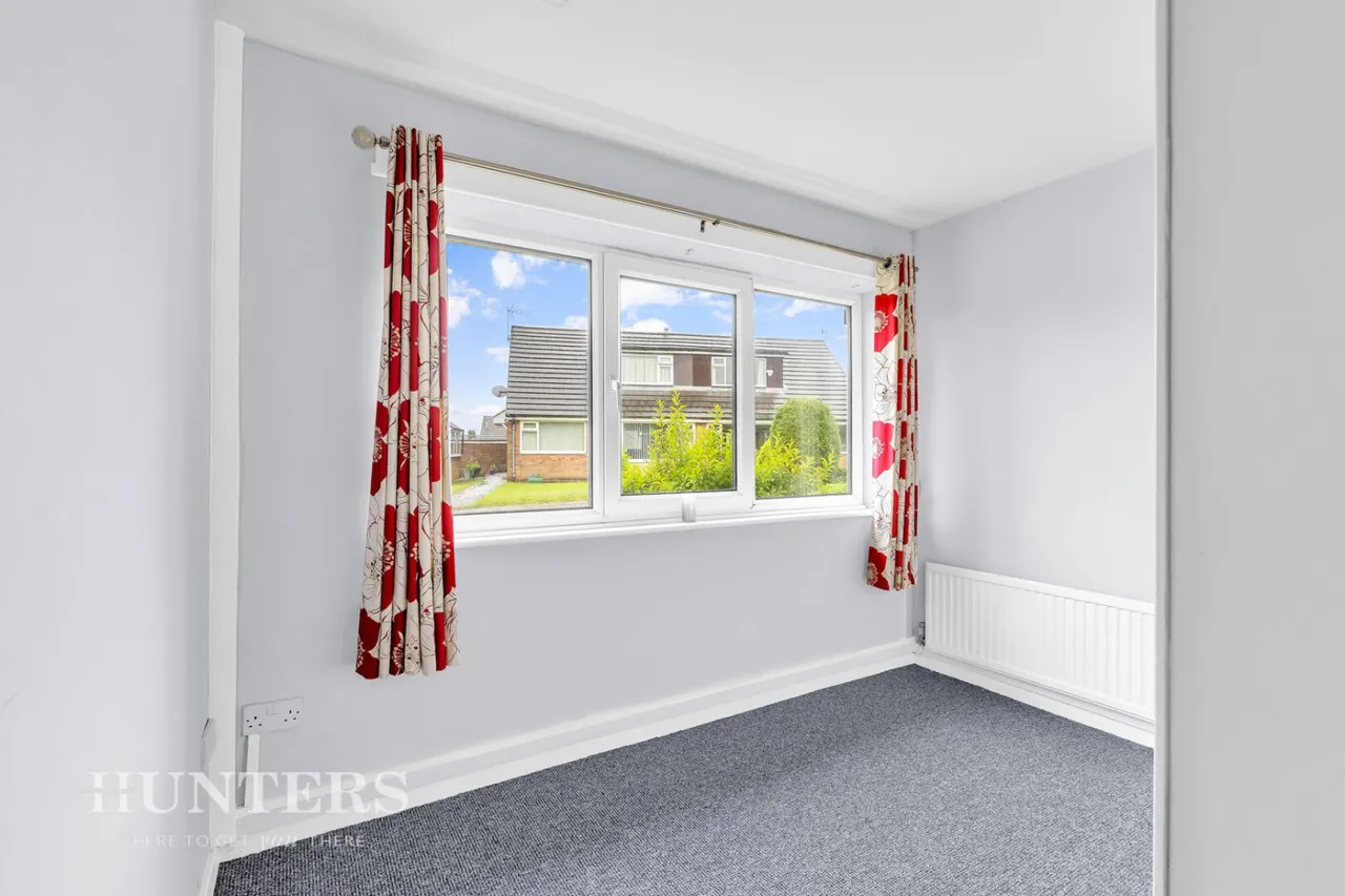 Meadow Walk, Bents Farm Estate, OL15, photo 7
