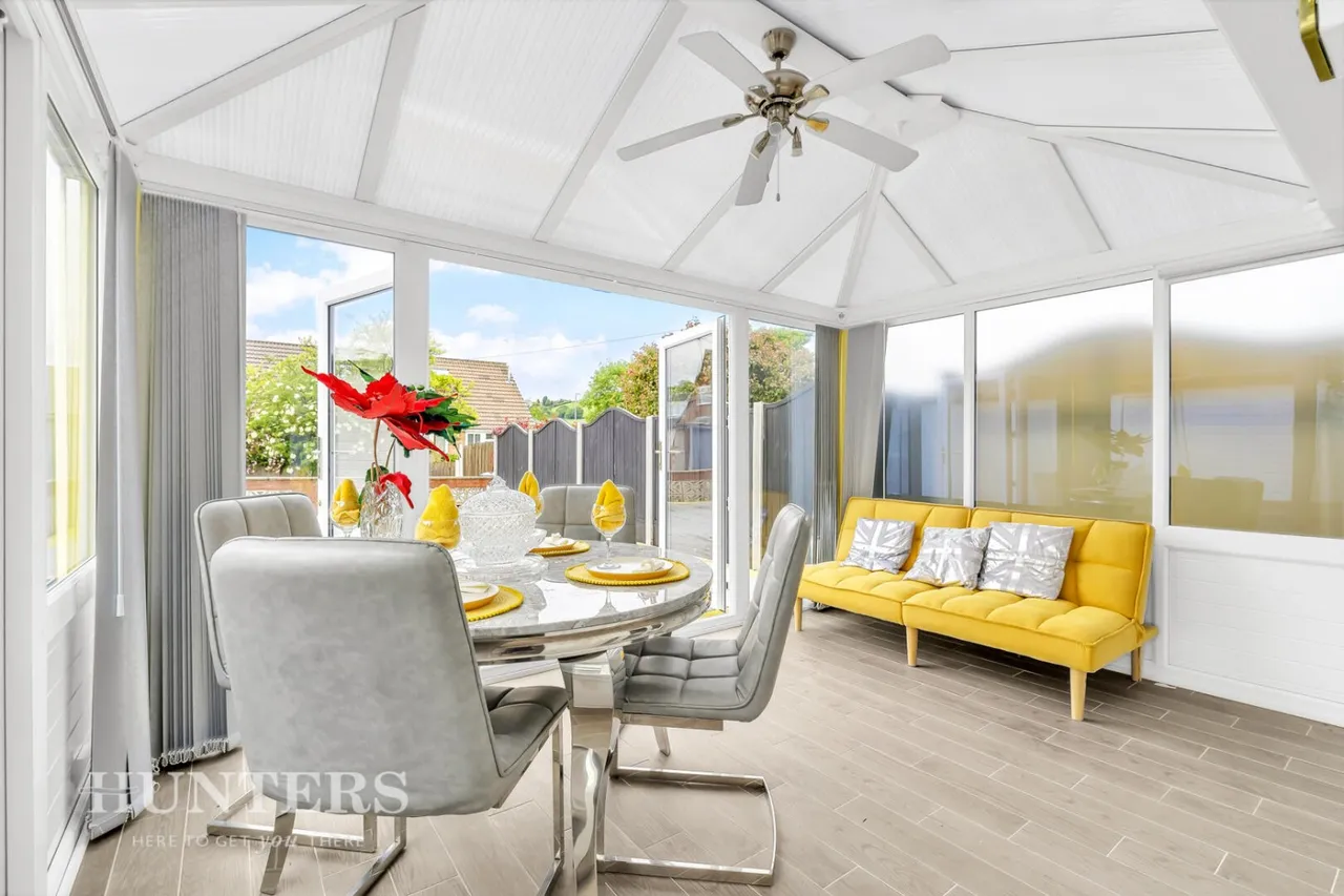 Meadow Walk, Bents Farm Estate, OL15, photo 16