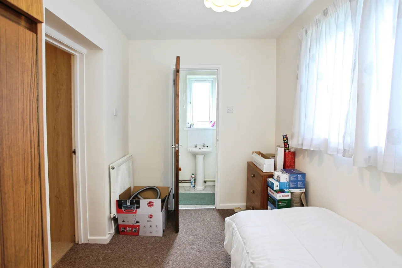Oak Close, Talbot Green, Pontyclun, photo 8