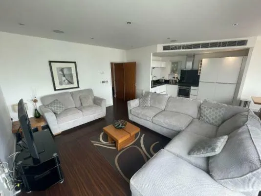 Western Gateway, Alaska Apartments, E16, photo 2