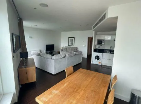 Western Gateway, Alaska Apartments, E16, photo 8