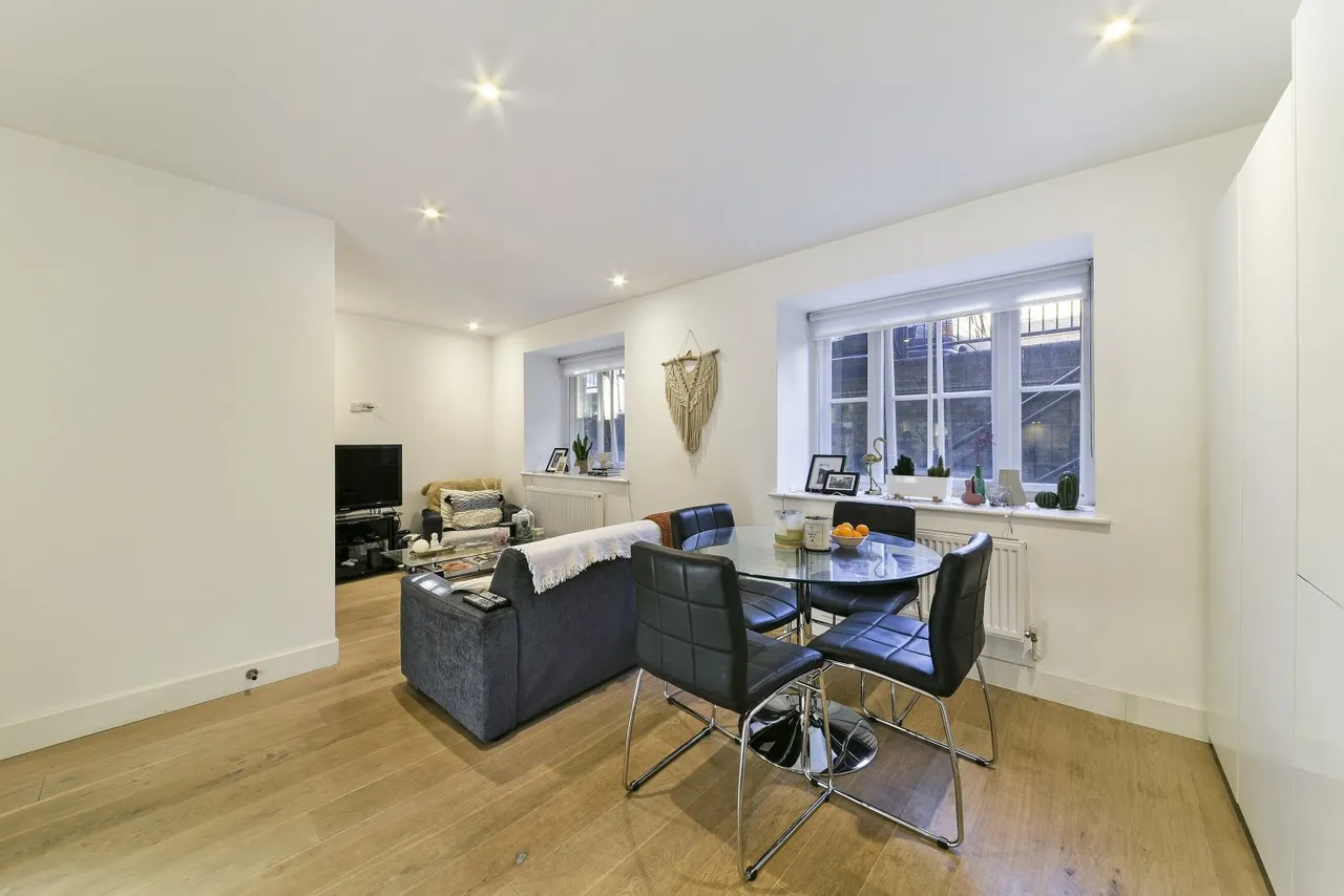 Trent Court, Royal Quay, Dod Street, Limehouse, London, E14, photo 4
