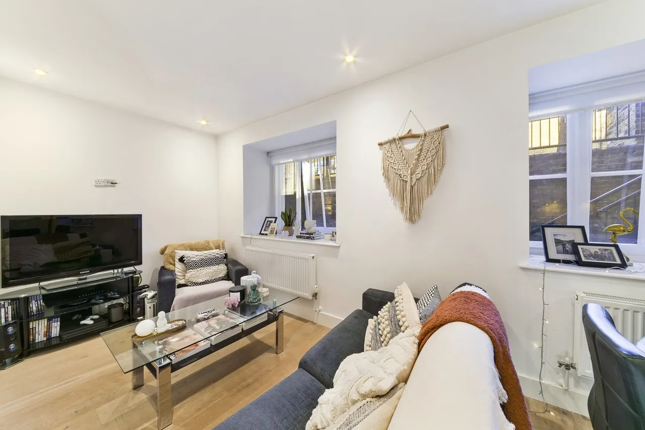 Trent Court, Royal Quay, Dod Street, Limehouse, London, E14, photo 8