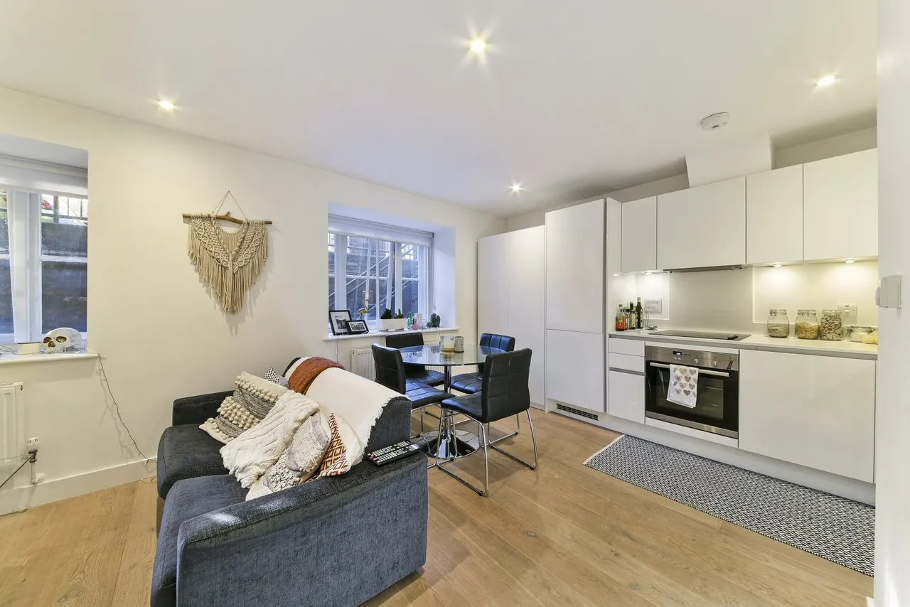 Trent Court, Royal Quay, Dod Street, Limehouse, London, E14, photo 9