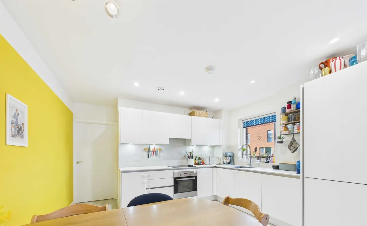 Hargrave Drive, Harrow, photo 9
