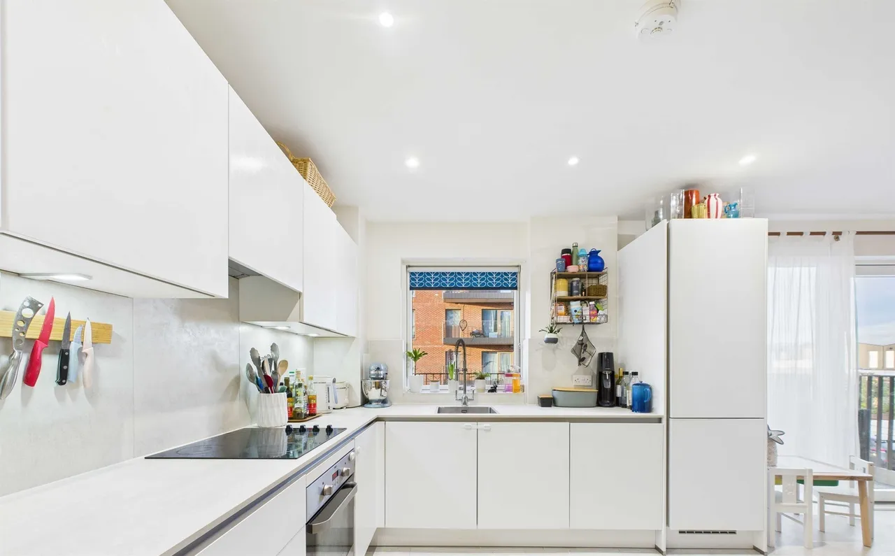 Hargrave Drive, Harrow, photo 5