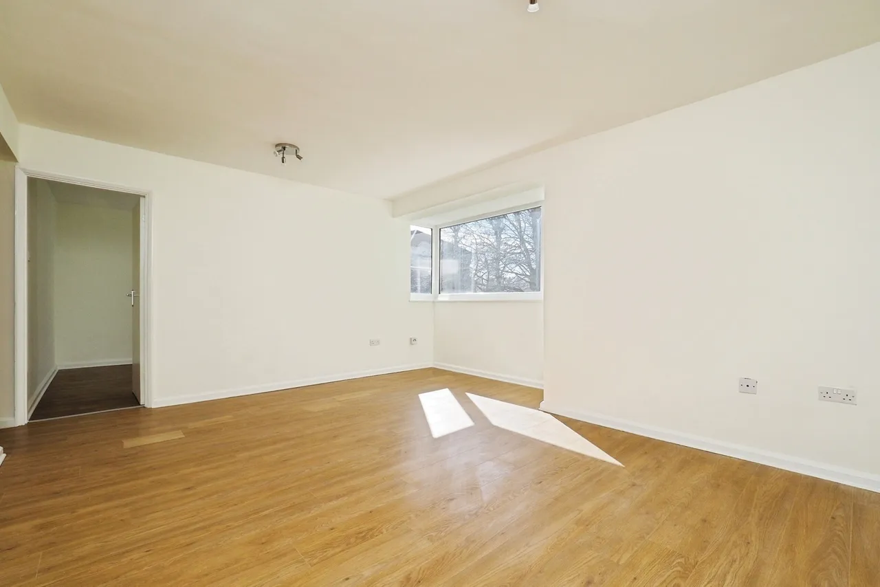 Capitol Court, Wollaton, Nottingham, NG8, photo 8