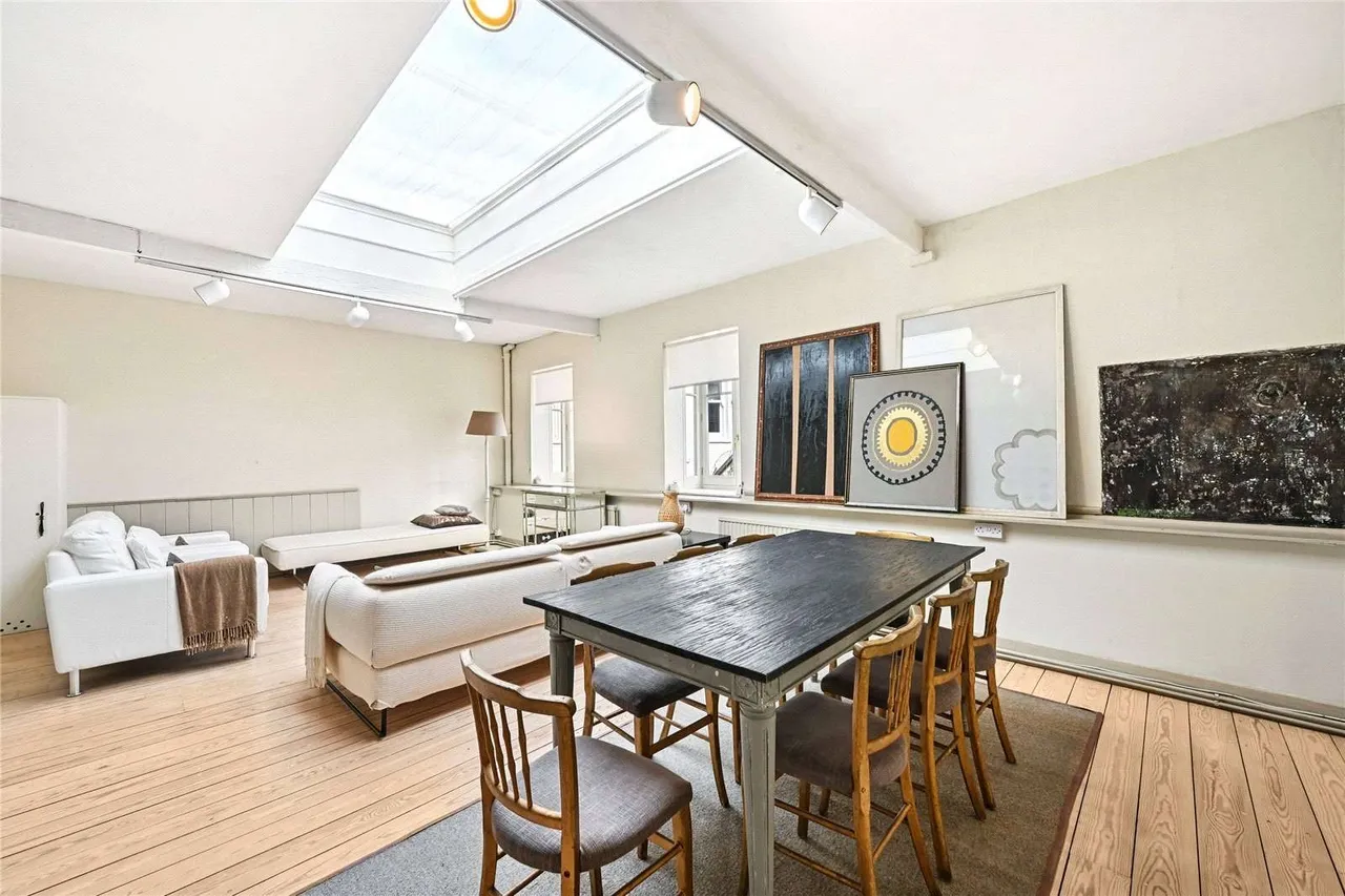 Daleham Mews, London, NW3 5DB, photo 5