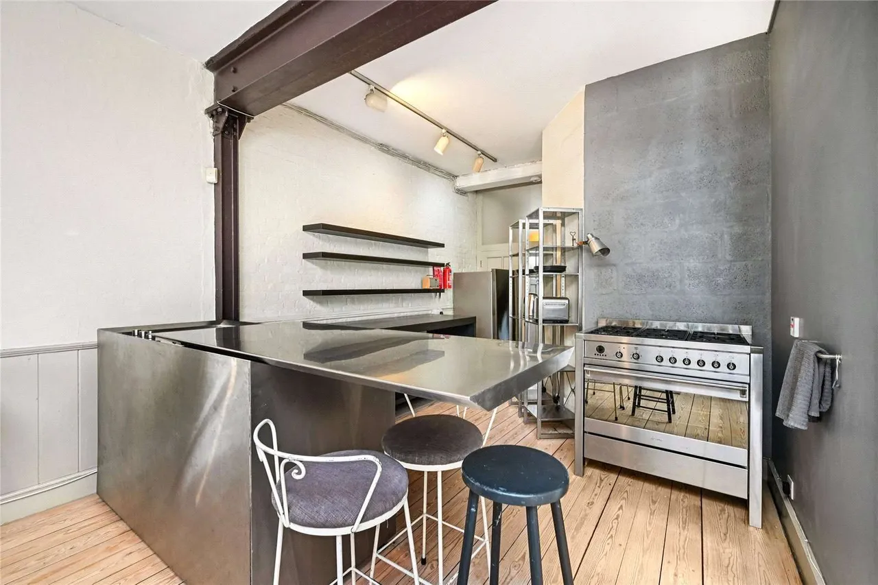 Daleham Mews, London, NW3 5DB, photo 3