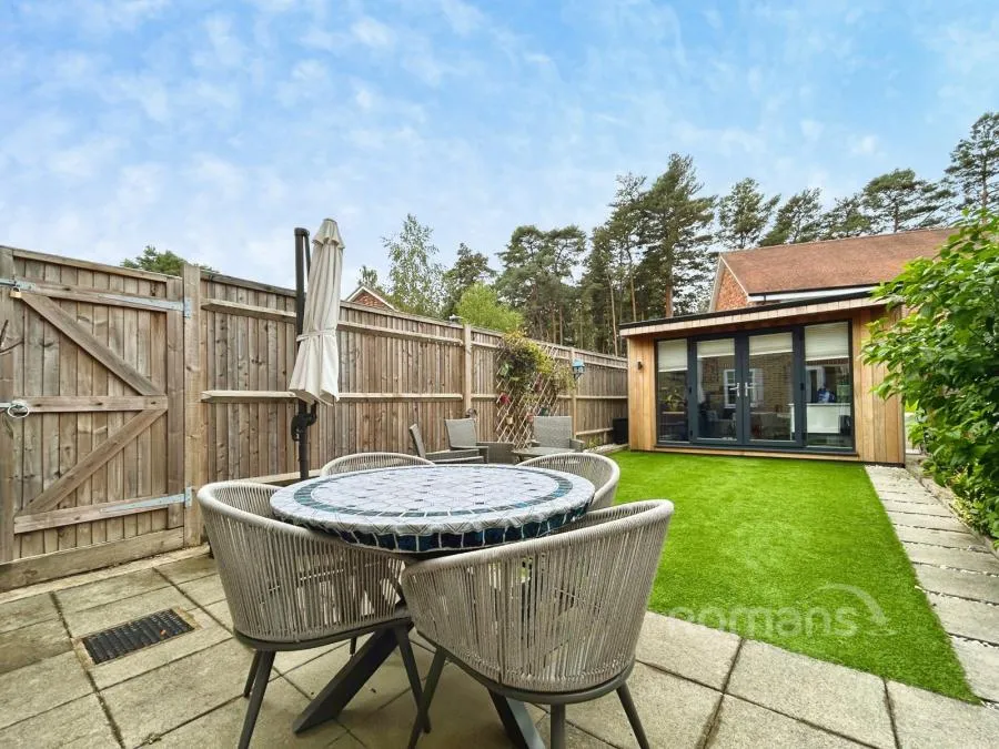Red Cedar Avenue, Fleet, GU51, photo 10
