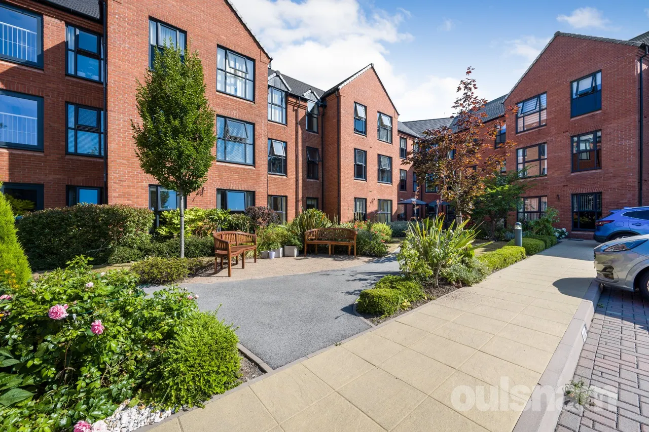 Clive Road, Redditch, Worcestershire, B97 4AY, photo 11