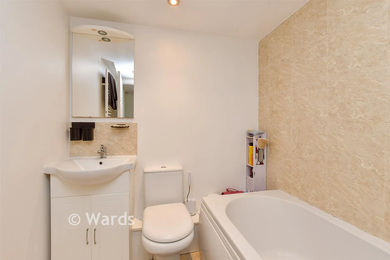 Maidstone Road, Rochester, ME1, photo 8