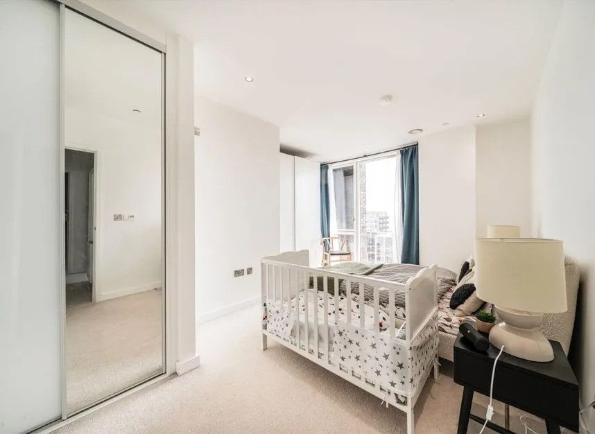 Cavendish Square, Galions Reach, E16, photo 6
