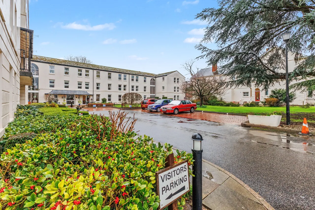 Binswood Avenue Leamington Spa,CV32, photo 3