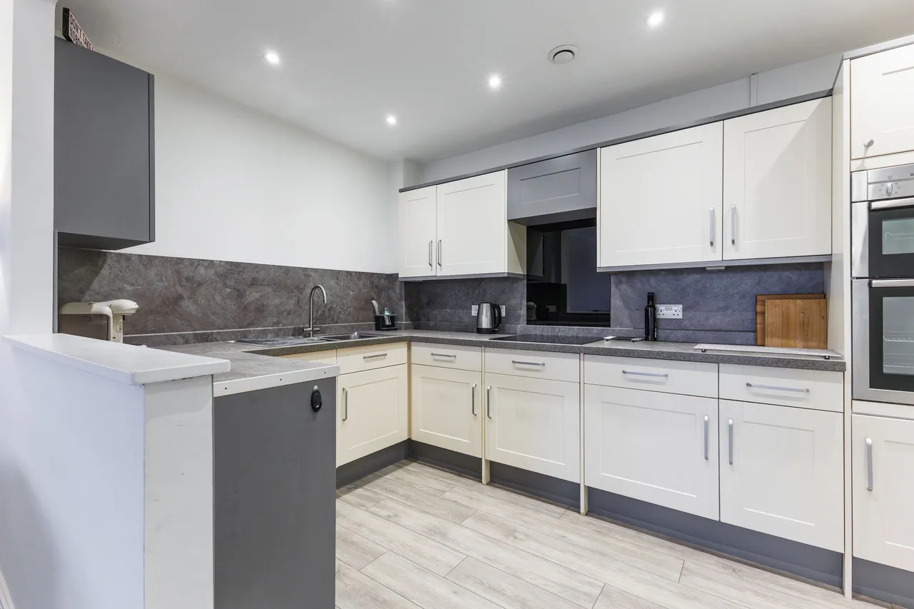 1 bed flat for sale — Binswood Avenue Leamington Spa,CV32
