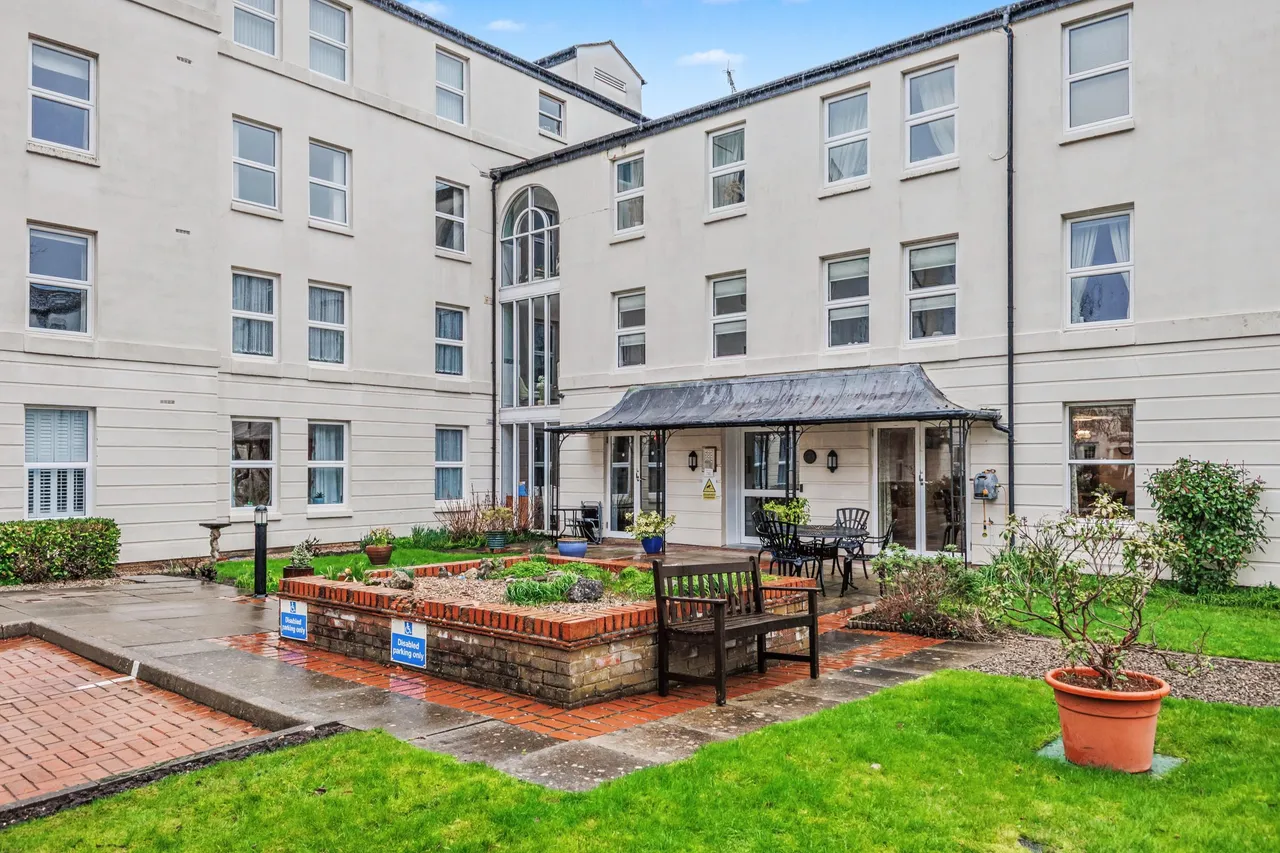 Binswood Avenue Leamington Spa,CV32, photo 8