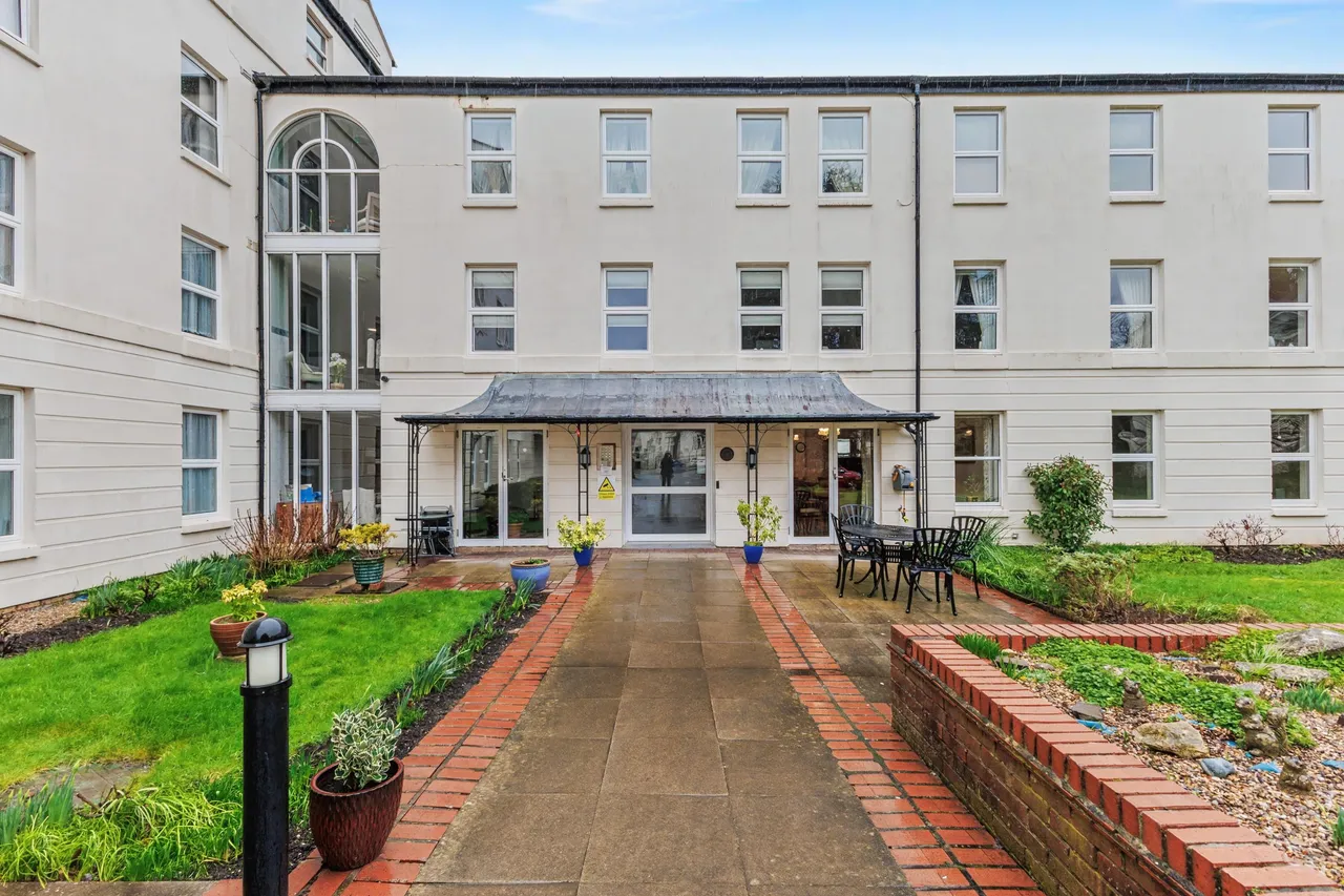 Binswood Avenue Leamington Spa,CV32, photo 9