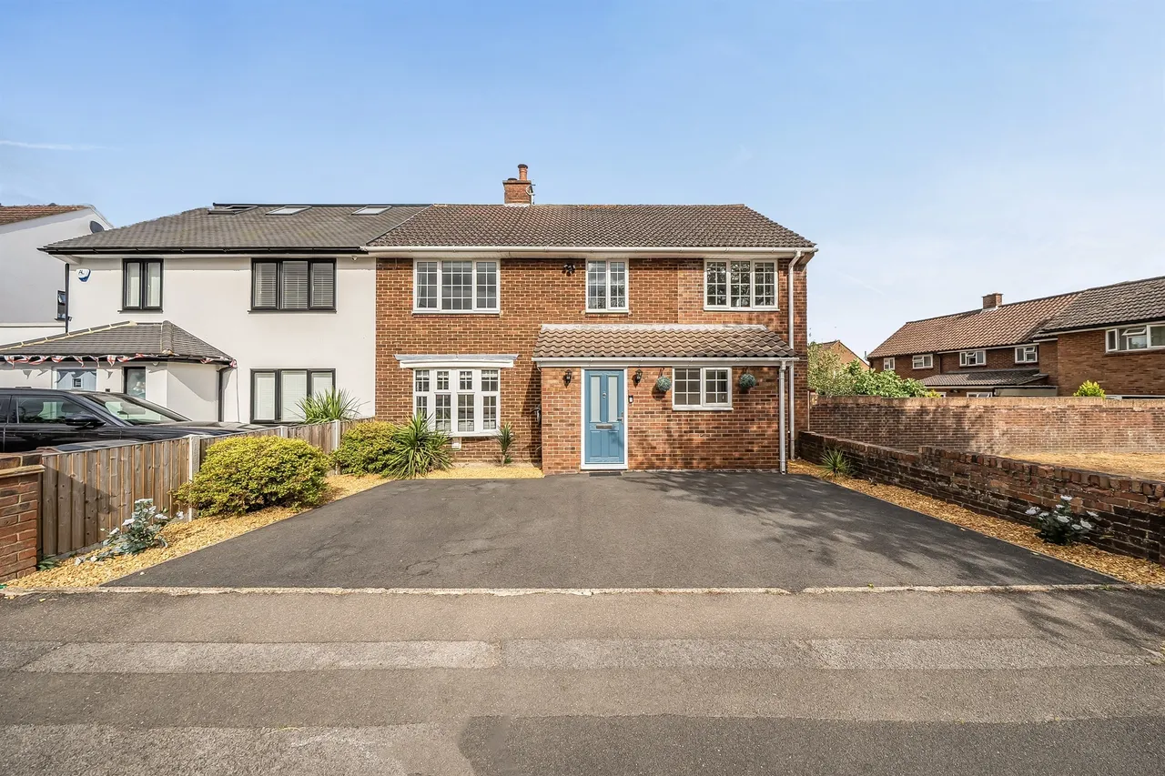 5 bed house for sale — Caledon Road, London Colney, St. Albans