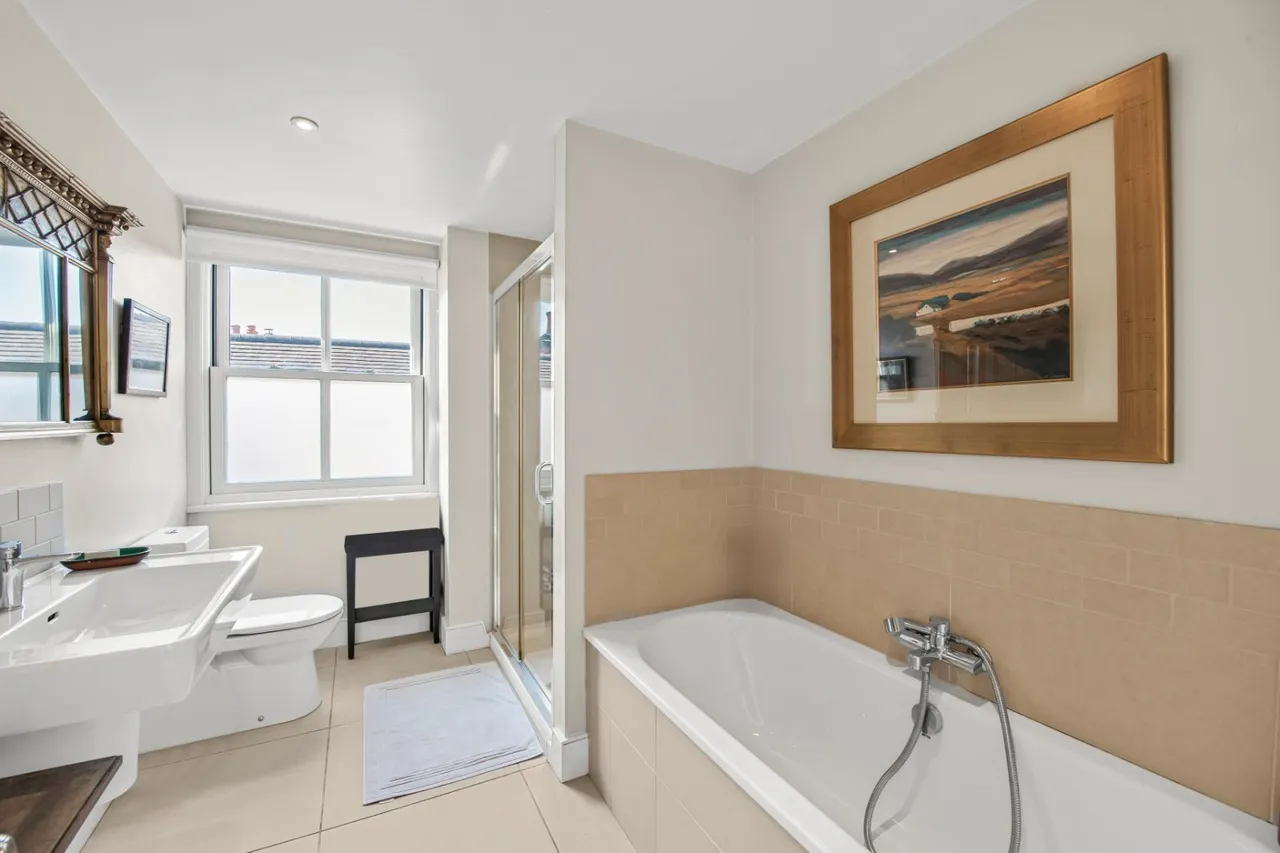 East Sheen Avenue, East Sheen, SW14, photo 10