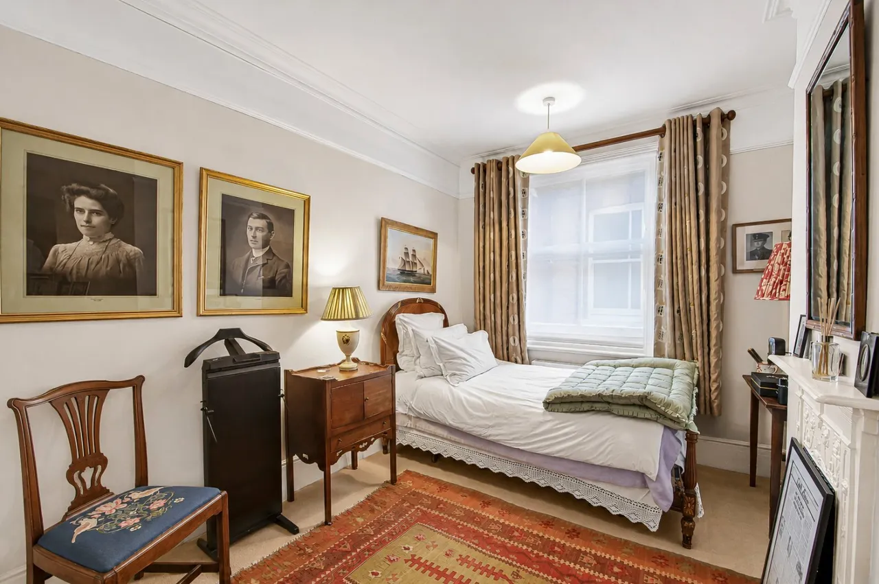 East Sheen Avenue, East Sheen, SW14, photo 11