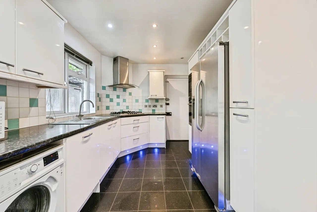 Orston Drive, Wollaton, NG8, photo 3